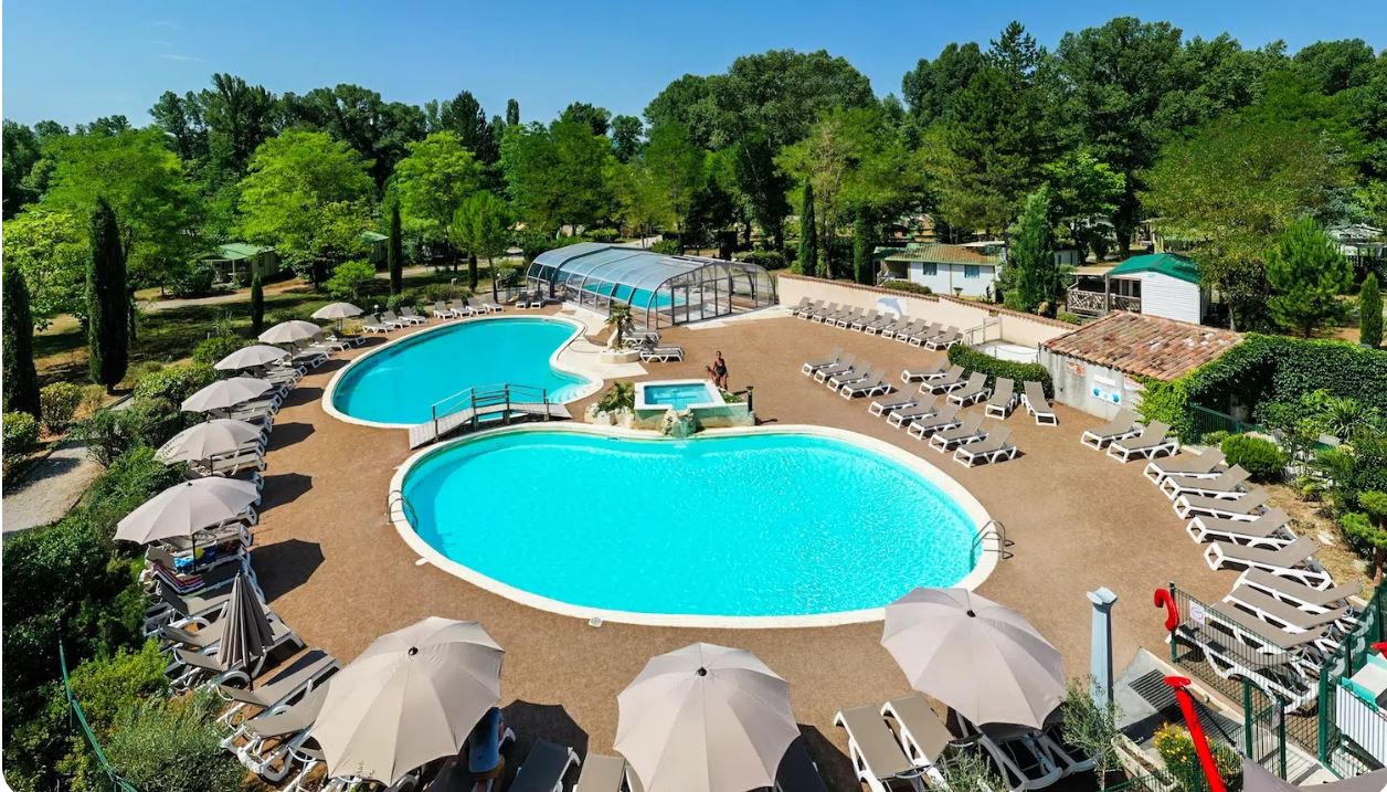 Au Tylo Soleil Camping — Camping vanlife à Dauphin, Provence-Alpes