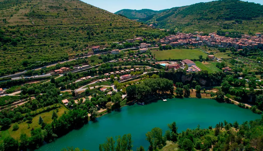 Camping de la Cascade — Camping vanlife à Saint-Rome-de-Tarn, Occitanie