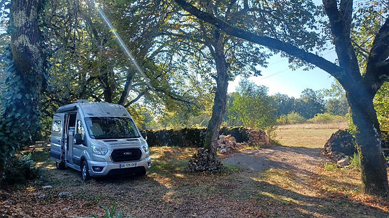 Mas de Bouzou — Accueil paysan vanlife à Grèzes, Lot